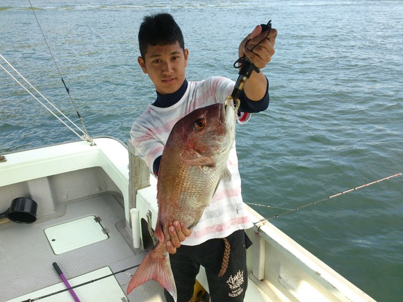 9月26日 鯛60cm〜。 : 黒潮丸 広島 遊魚船 釣り船 お問い合わせ