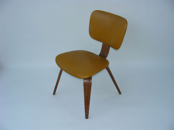 \"Cees Braakman Chair Like\"ってこんなこと。_c0140560_1024669.jpg