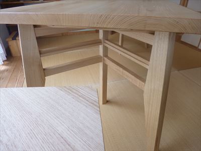クリの木 テーブル_d0165772_20350554.jpg