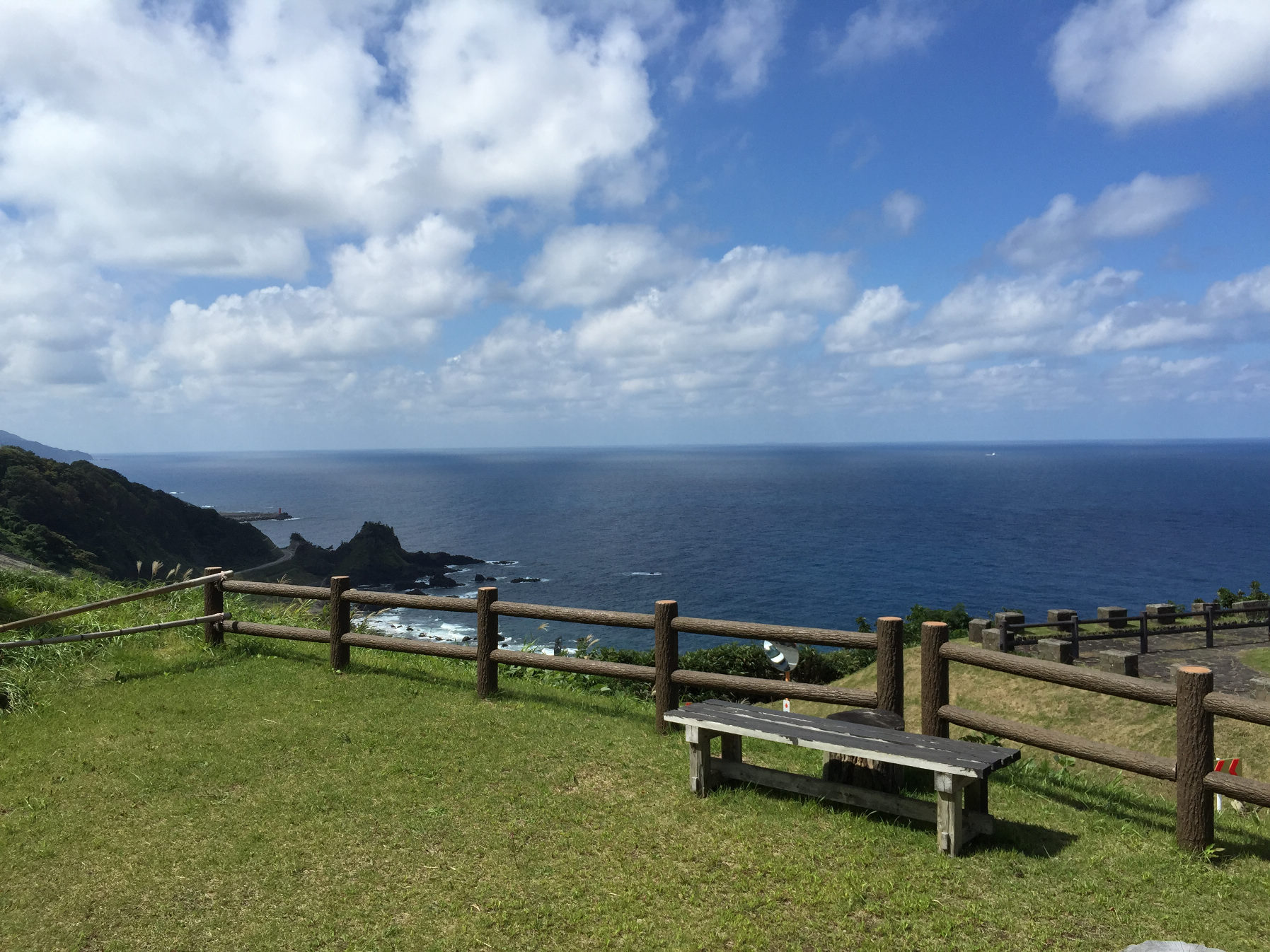 北陸の旅　その３～輪島朝市から能登半島先端へ_b0184877_13165911.jpg