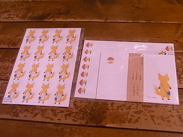 関西つうしんで開催中RUBIA-ARGYI個展、作家在廊!作品紹介_d0322493_9185433.jpg