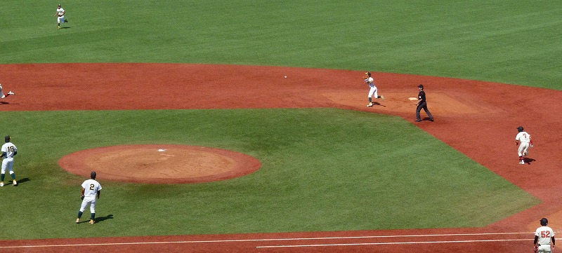 専修大対日本大 9月22日 東都大学野球1部 後半_b0166128_18573648.jpg