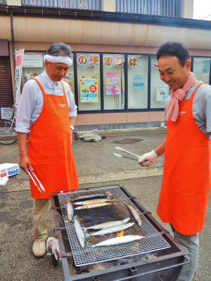小さな祭りがありました!_c0336902_18374179.jpg