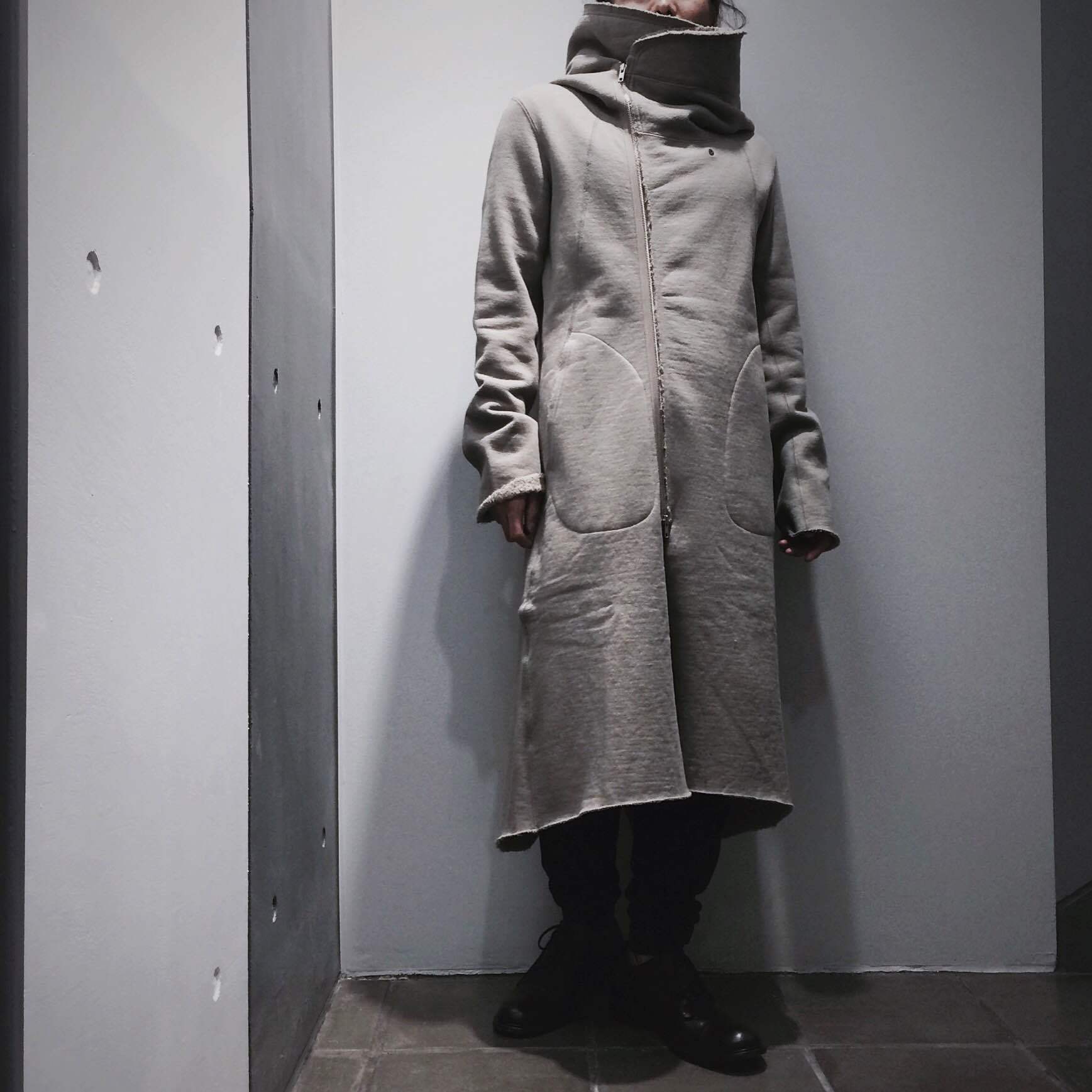 スタイリッシュな大人のラップネックモッズコート【NUDE:MASAHIKO