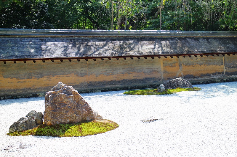 石庭で有名な『竜安寺』も観光客満載20150920_e0237645_17341124.jpg