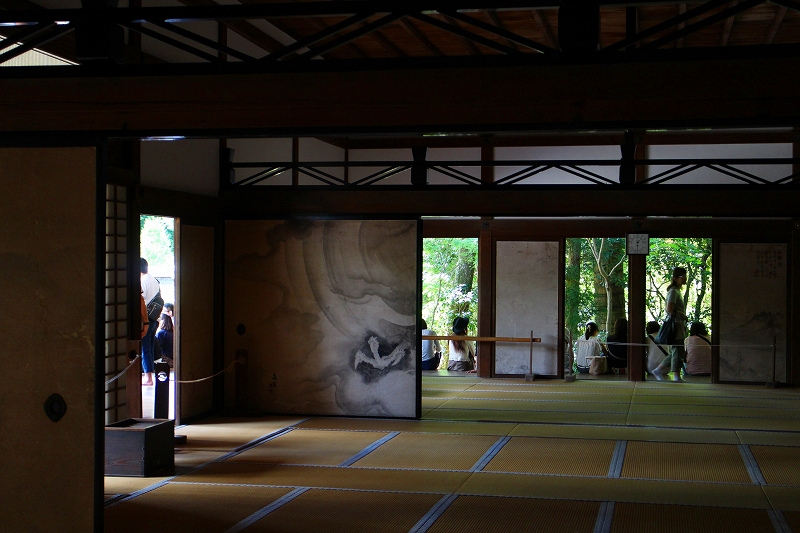 石庭で有名な『竜安寺』も観光客満載20150920_e0237645_1734409.jpg