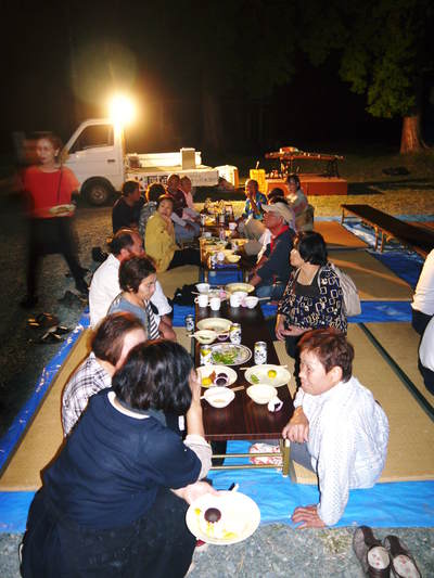きらり水源村の「お月見会2015」 飲んで食べてしゃべって!たくさん笑いました!! _a0254656_18522050.jpg