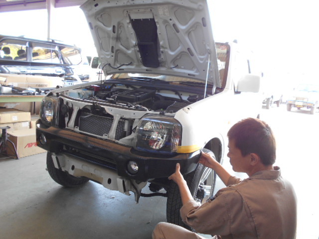 H19年式 JB23W ジムニー XC 6型 白 展示車両作製中(*^ー^*)_c0213517_12070204.jpg