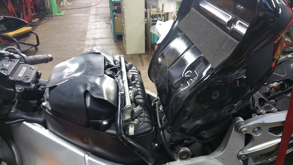 CBR1000RR(SC57)をセッティング!① : ノザワホンダ船橋店 STAFF CBR1000RR(SC57)をセッティング!① : ノザワホンダ船橋店 STAFF