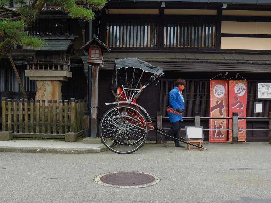 古い町並みへ_c0265095_22504994.jpg