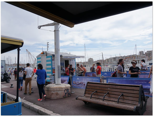 西地中海クルーズ(6) マルセイユ/ブイヤベースとプチトランとマンマ・ミーア！_d0210324_4385578.jpg