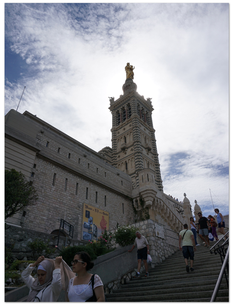 西地中海クルーズ(6) マルセイユ/ブイヤベースとプチトランとマンマ・ミーア！_d0210324_4392498.jpg