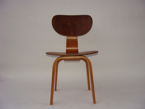 \"Cees Braakman Chair Made in 1956\"ってこんなこと。_c0140560_8253677.jpg