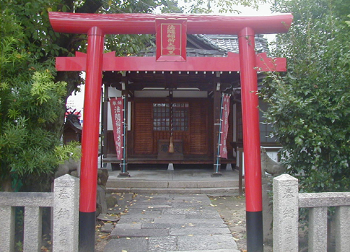 ●神社の造形―岡山駅近くの法随稲荷大明王_d0053294_121859.jpg