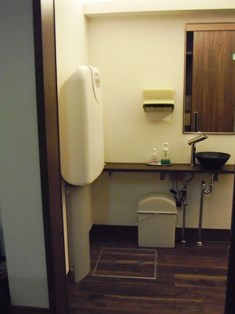こだわりのトイレ~ベビーシート~_d0156608_434540.jpg