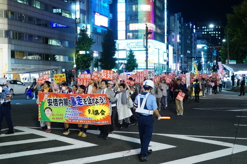 15/9/18 戦争法案廃案街頭宣伝+デモ(名古屋市栄)栄広場から人があふれる_c0241022_11291254.jpg
