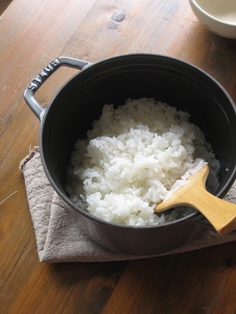 staubで 肉じゃが♪　鶏汁の茶碗蒸しなど・・・の定食_d0319943_08570.jpg