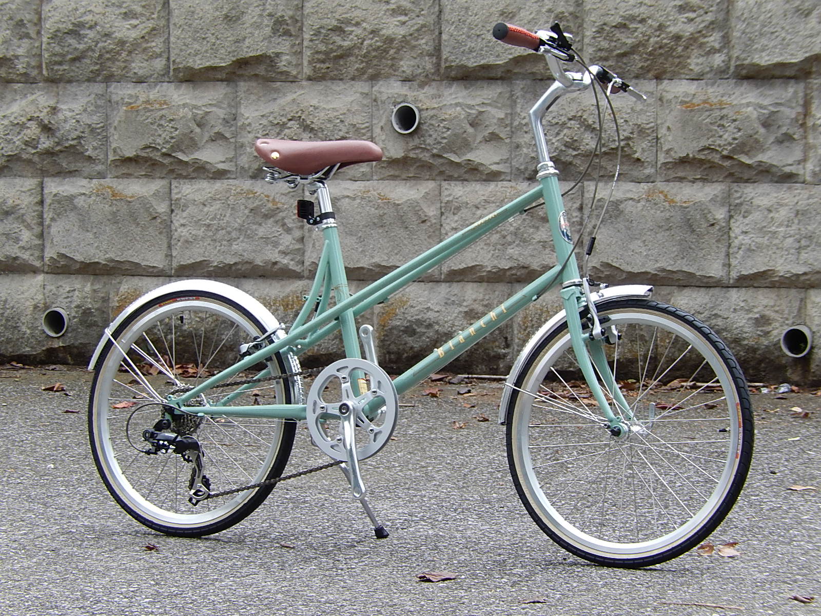 2016年モデル Bianchi MINIVELO 7 Lady_e0188759_15382819.jpg