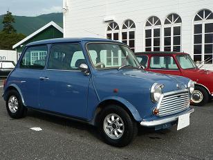 アイランド ブルー イギリスの小さな車ミニ