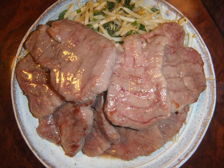 牛タン祭り最終日!_c0005396_1313783.jpg