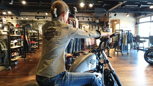 ハーレーダビッドソンジャパン代表取締役社長 来店_b0317459_13484255.jpg
