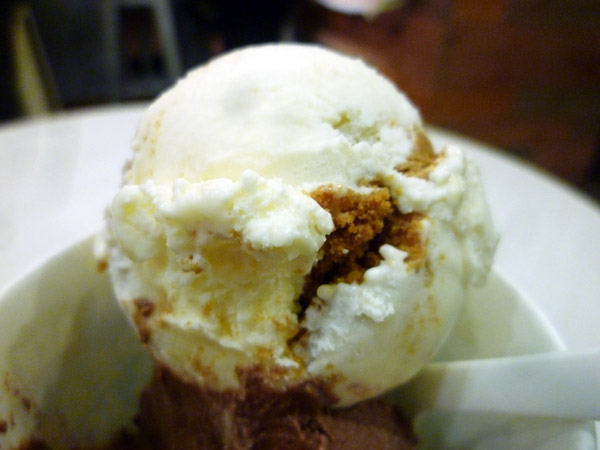 【閉店】Ben & Jerry\'s (ベン&ジェリーズ) 表参道ヒルズ店_c0152767_213695.jpg