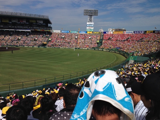 熱戦の甲子園球場_a0136671_1363368.jpg
