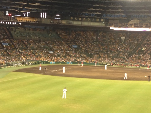 熱戦の甲子園球場_a0136671_1512462.jpg