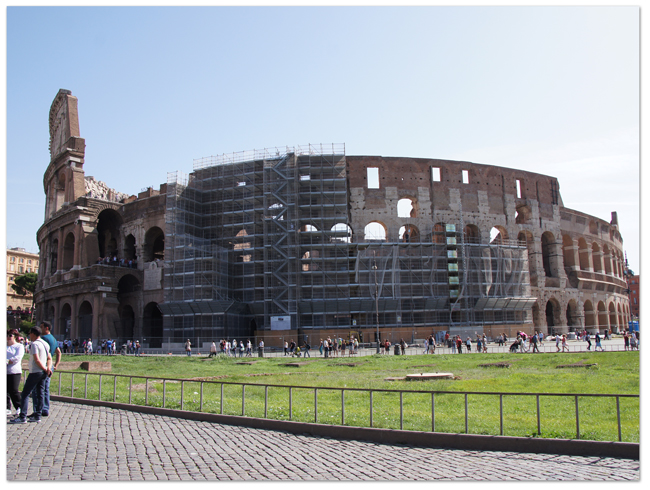 西地中海クルーズ(9) ローマ観光/コロッセオ_d0210324_135091.jpg