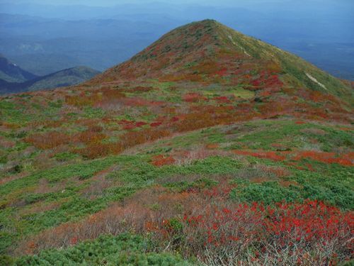 船形山山頂避難小屋へ薪の担ぎ上げ_c0294658_20212549.jpg