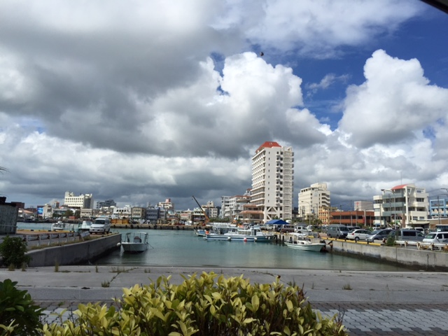 離島桟橋の秋空_c0064389_1285131.jpg