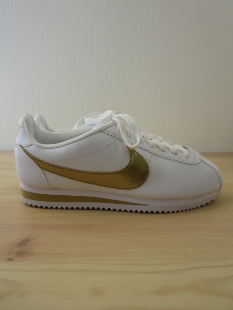 ナイキ NIKE　WMNS CLASSIC CORTEZ LEATHER_e0076692_1913647.jpg