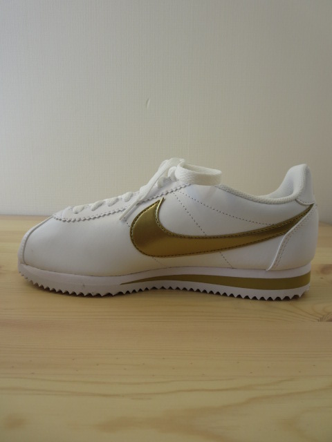 ナイキ NIKE　WMNS CLASSIC CORTEZ LEATHER_e0076692_1915195.jpg