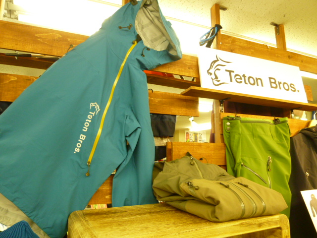注目のバックカントリーウェア!_d0198793_18543113.jpg