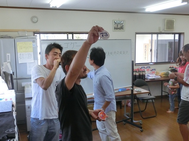子どもから高齢者まで生涯青春! 駿河台三丁目の三世代交流「ありがとう会」_f0141310_7393254.jpg