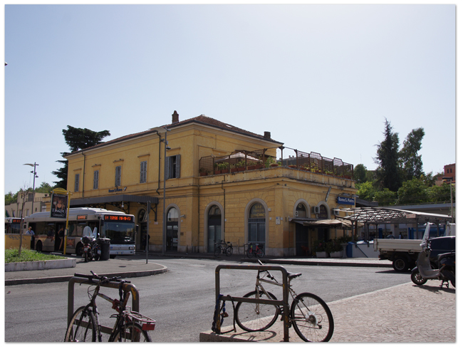 西地中海クルーズ(10) トレビの泉は泉なし!?_d0210324_45764.jpg