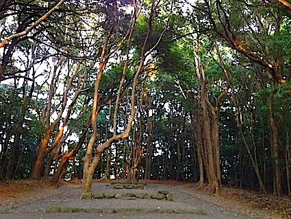 沖縄の天女伝説 ⑯ 神女・君南風は弁財天（市杵島姫命）_a0300530_20511630.jpg