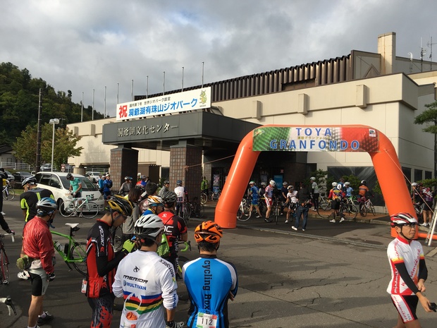 9月27日(日)TOYAグランフォンド2015いってまいりました!_d0197762_17411233.jpg