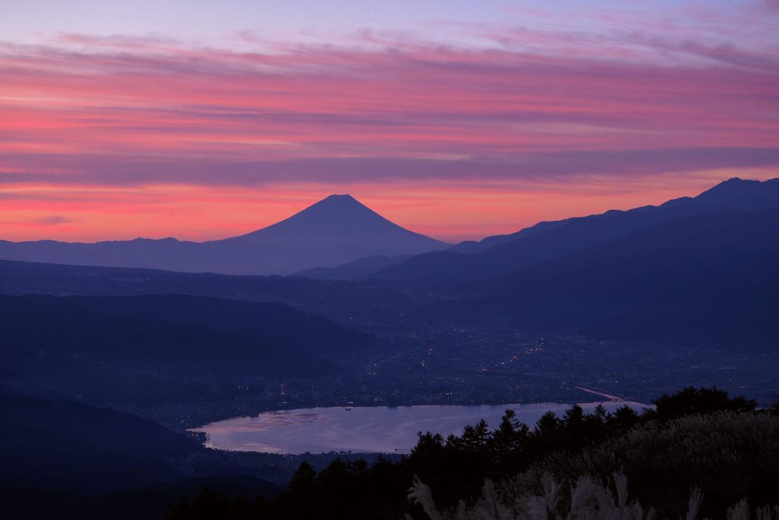 秀麗「高ボッチ高原」からの富士山（３）・・・朝焼けは_a0031821_11165237.jpg