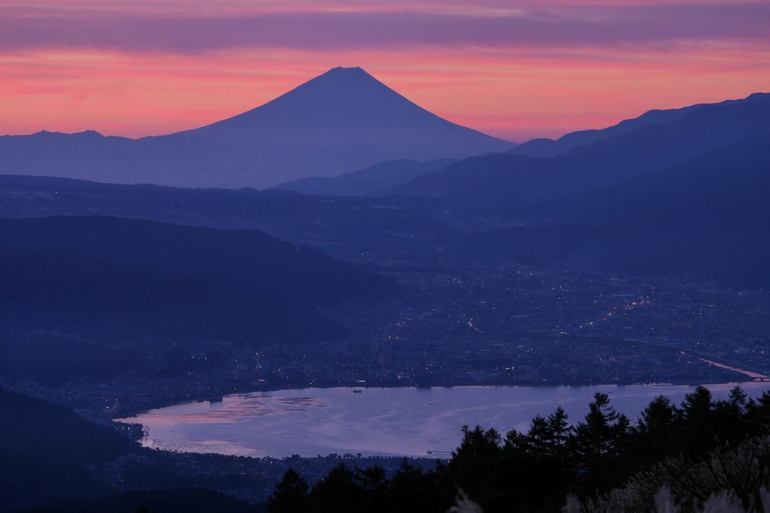 秀麗「高ボッチ高原」からの富士山（３）・・・朝焼けは_a0031821_11201366.jpg