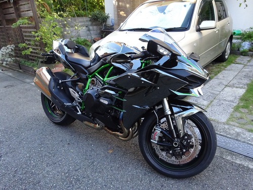 ninja H2  byモニカ_a0019212_1624295.jpg