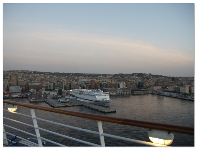 西地中海クルーズ(11) ナポリ寄港～アマルフィへ_d0210324_5445990.jpg