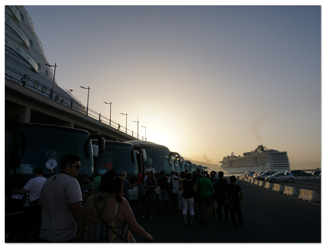 西地中海クルーズ(11) ナポリ寄港～アマルフィへ_d0210324_5451493.jpg