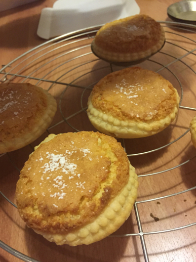 ルーアンの伝統菓子Douillons et Mirliton】_c0141025_14451364.jpg