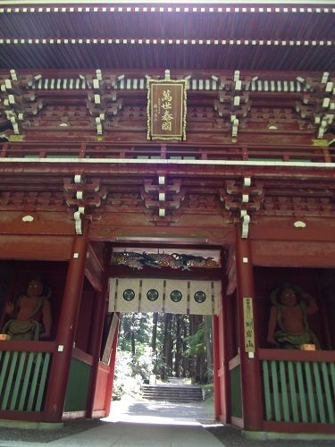 御岩神社1 御岩神社本殿へ_a0064067_15320737.jpg