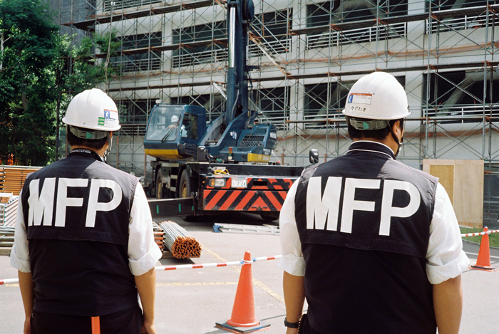 7月の工事現場警備員とノーベル賞のことなど 照片画廊