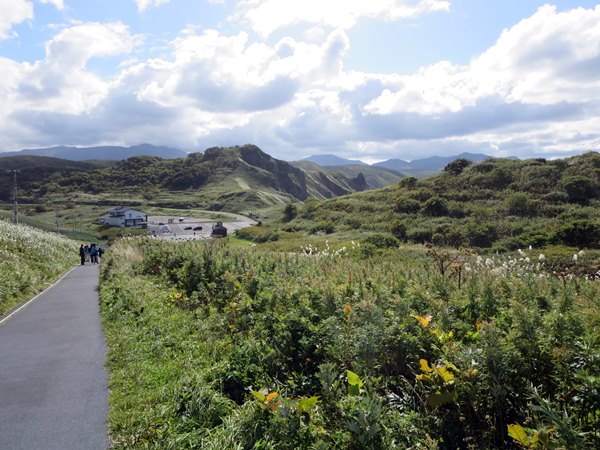 【一泊二日の北海道旨し旅】⑬　積丹ブルーの神威岬_b0009849_19132426.jpg