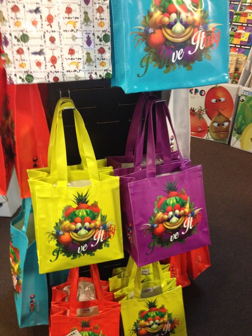 EXPO限定ショップ@ミラノ_a0136671_864634.jpg