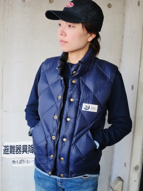 いつもの18番・DOWN VEST・Crescent Down Works 。。。そろそろですネ!★?_d0152280_11583766.jpg