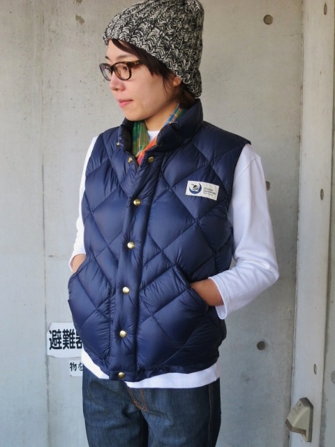 いつもの18番・DOWN VEST・Crescent Down Works 。。。そろそろですネ!★?_d0152280_120765.jpg